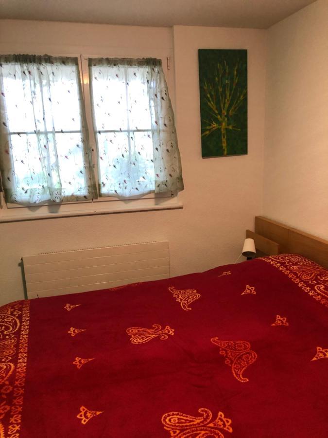 Mona'S Sleep & Go Bed & Breakfast Buren  Eksteriør bilde