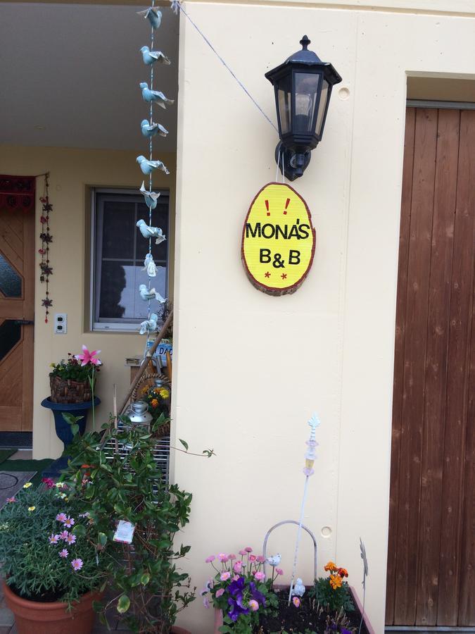Mona'S Sleep & Go Bed & Breakfast Buren  Eksteriør bilde